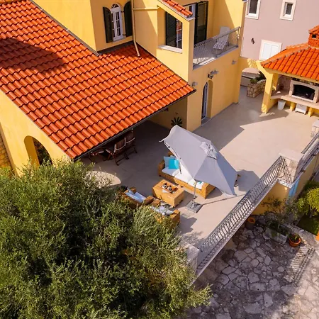 House 4 Prázdninový dům