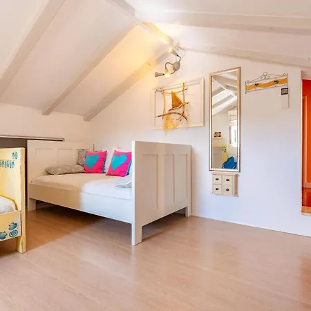 Vakantiehuis House 4 *
