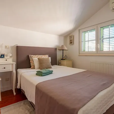 House 4 Prázdninový dům *