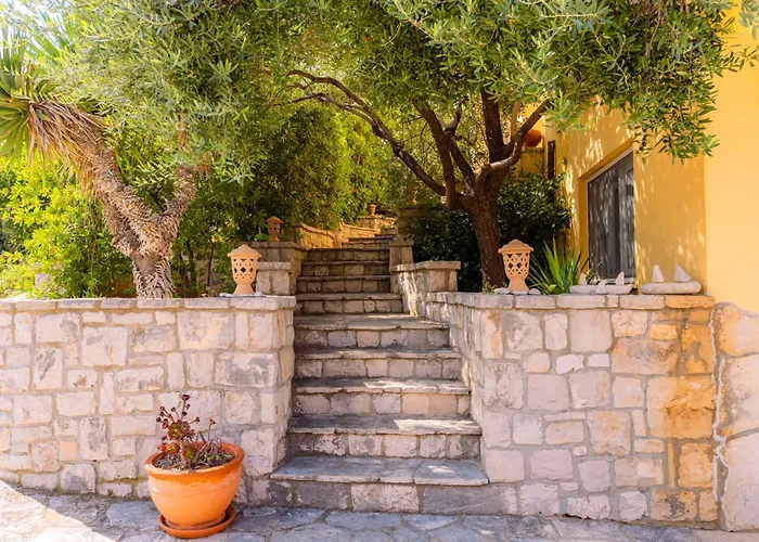 House 4 Σπίτι διακοπών