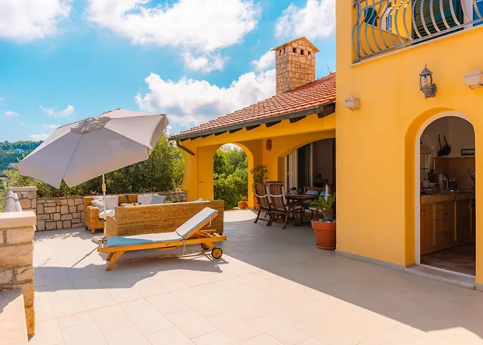 House 4 Σπίτι διακοπών Λομπάρδα