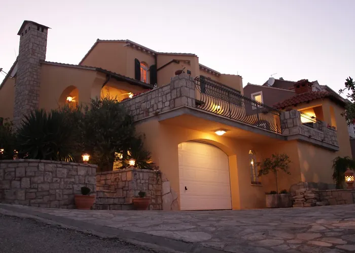 House 4 Σπίτι διακοπών